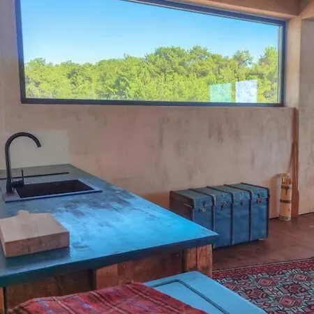 Elite 利迈纳里亚