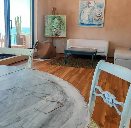 Elite * Limenaria (Thasos)